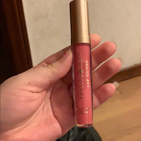 Lipgloss - Picture 2 of 4